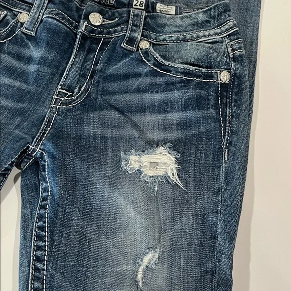 Miss Me Distressed Skinny Jeans Medium Blue Wash Sz 28”/33” - Picture 4 of 14